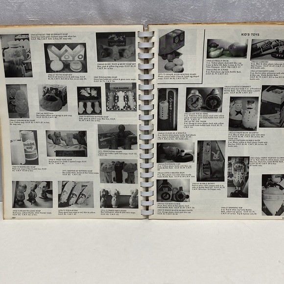 Bud Hastin's Avon Bottle Encyclopedia 1972 edition from 1886 to‎ 1972 - Picture 7 of 7